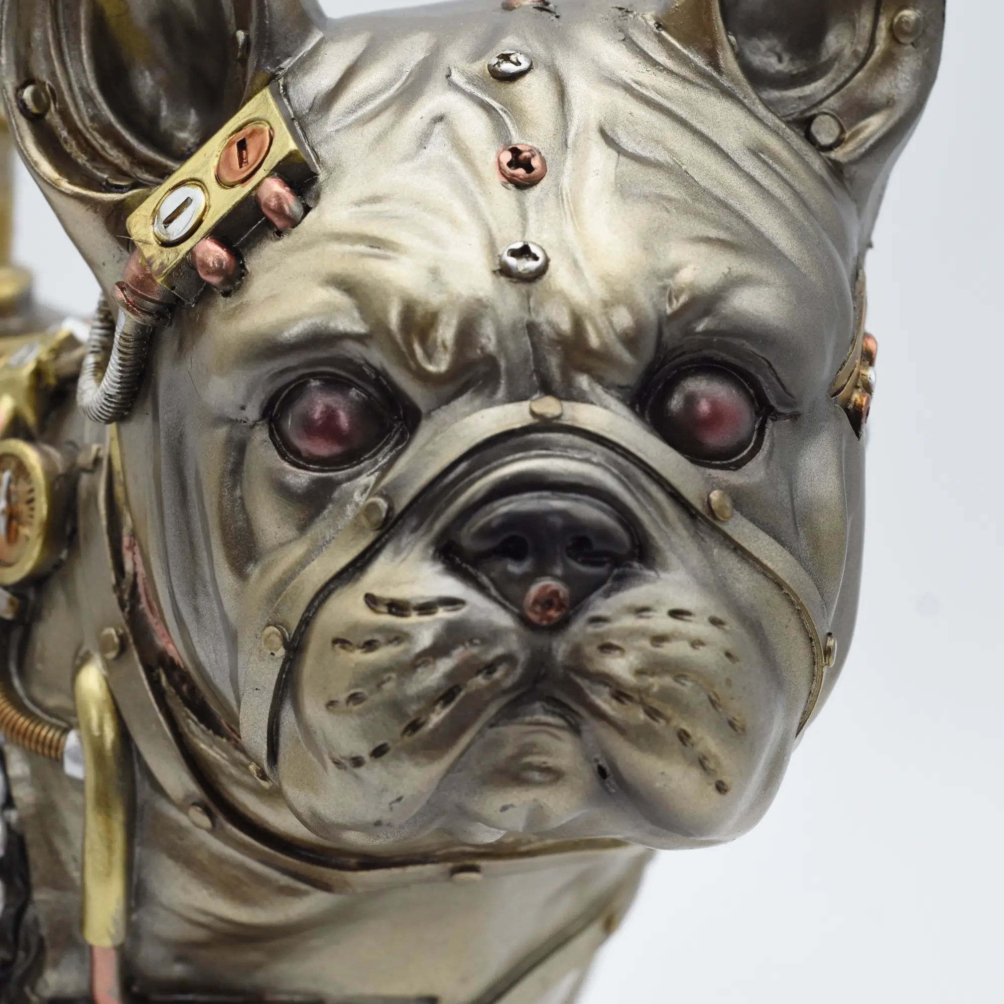 Hundefigur aus Resin mit mechanischen Elementen – Bild 2