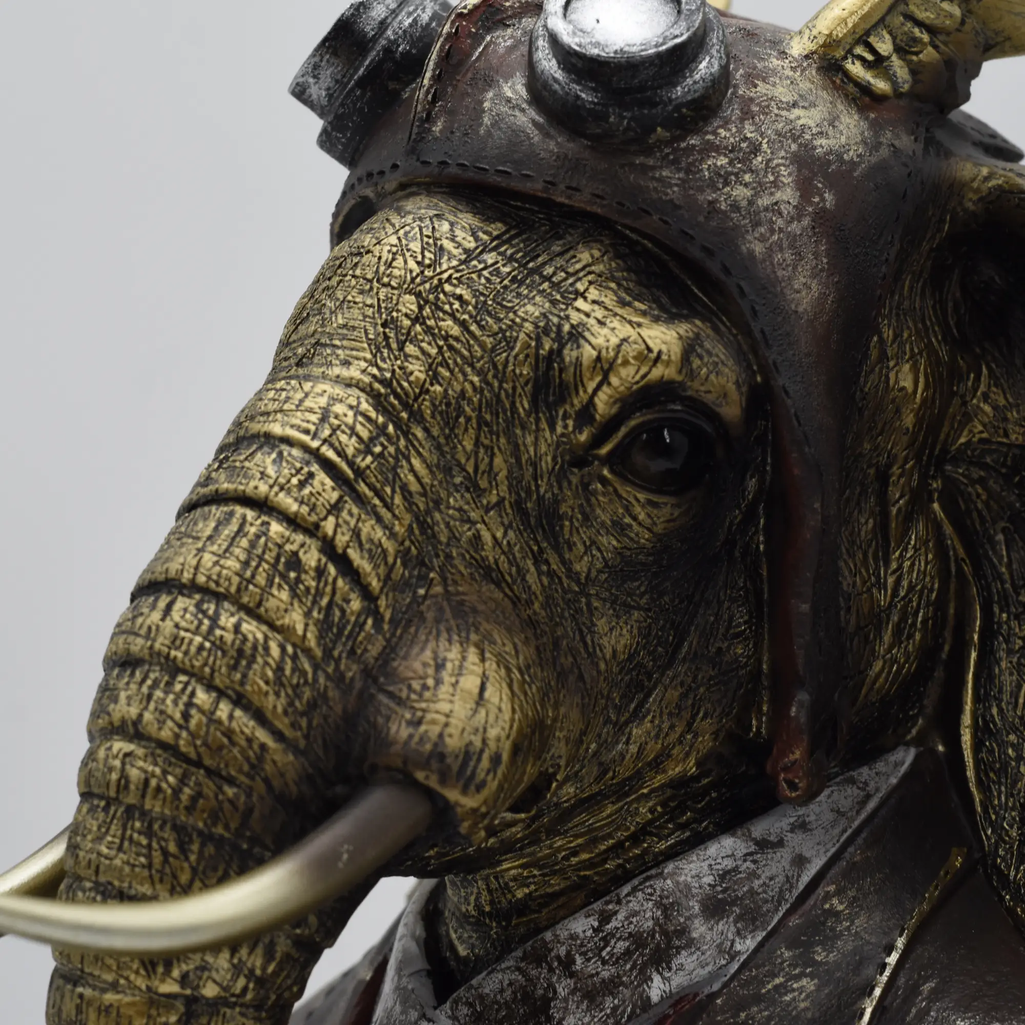 Elefantenbüste im Steampunkstyle – Bild 3