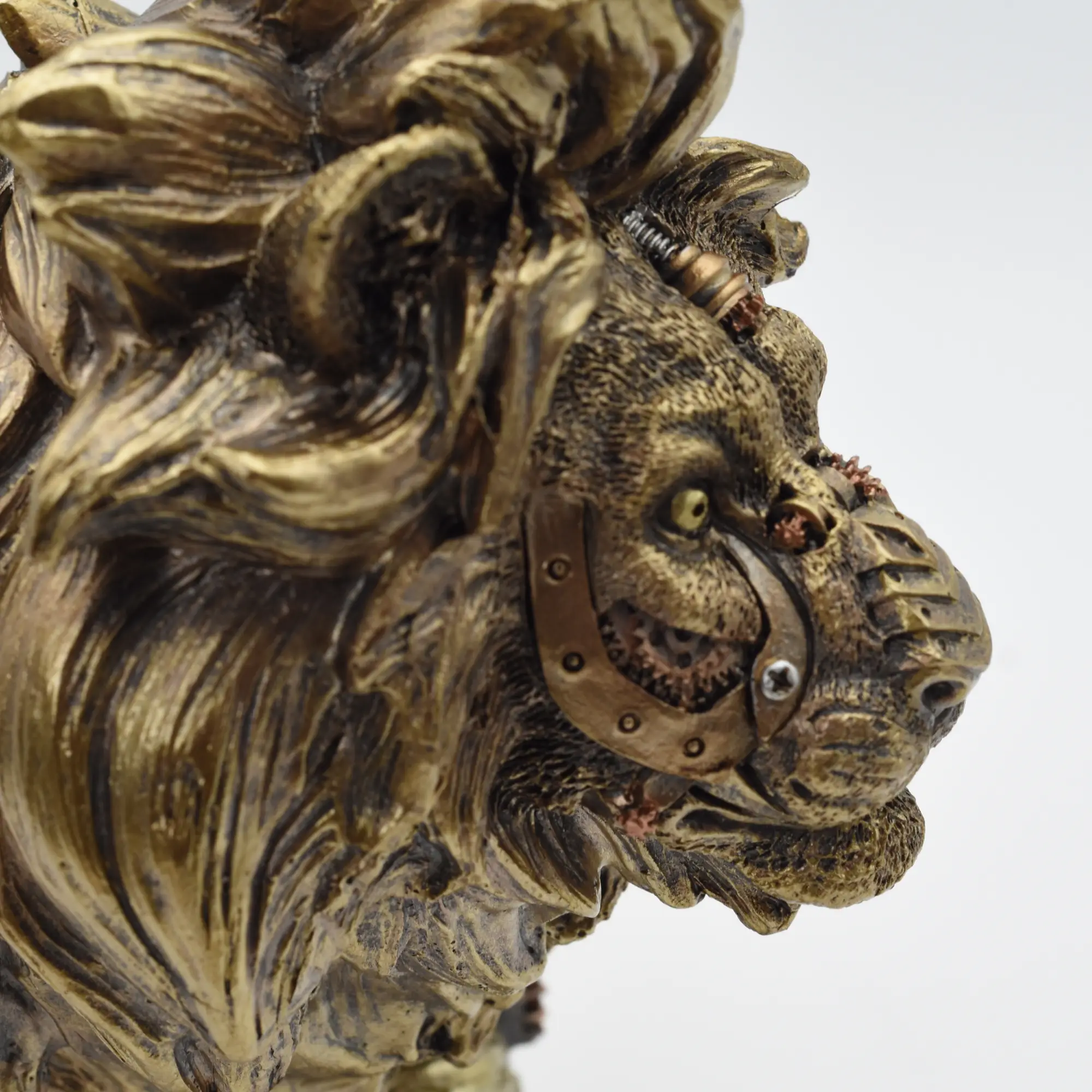 Steampunkfigur eines mechanischen Löwen aus Resin – Bild 3