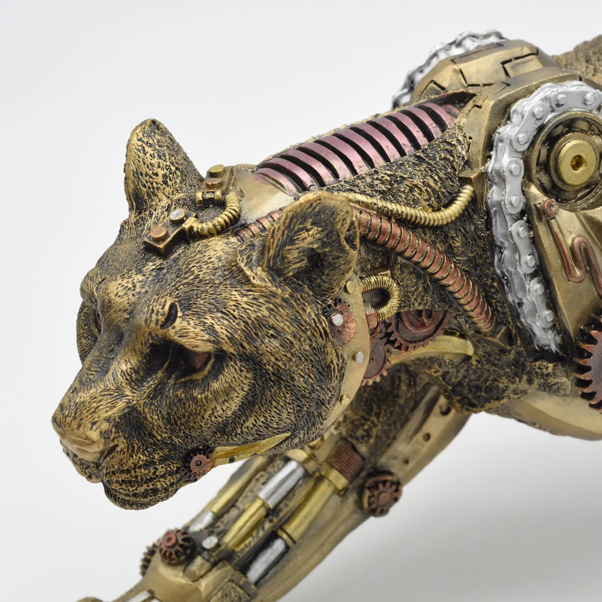 Steampunkfigur eines mechanischen Panthers aus Resin – Bild 2