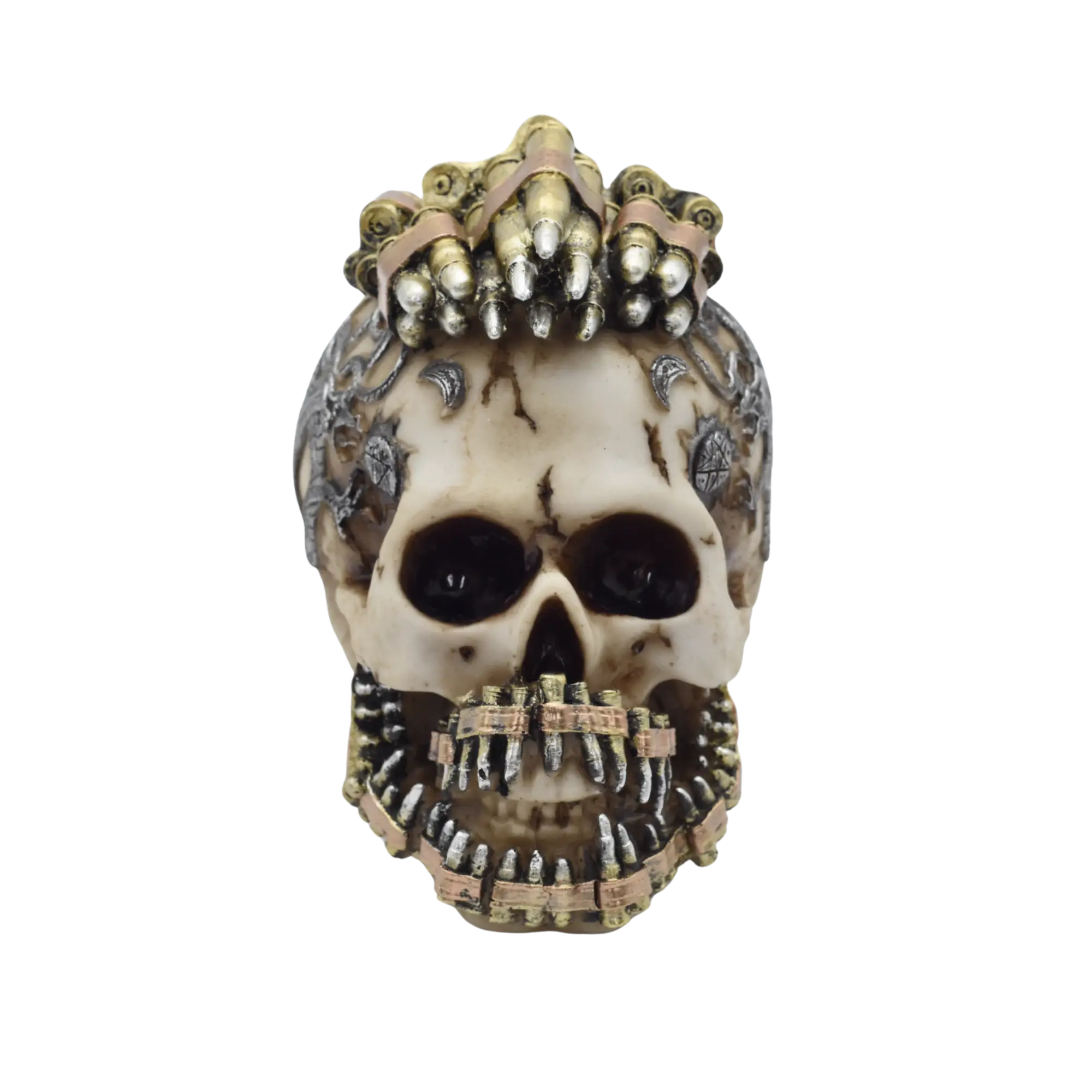 Verzierter Totenschädel aus Resin mit Zähnen und Irokesen aus Patronenhülsen