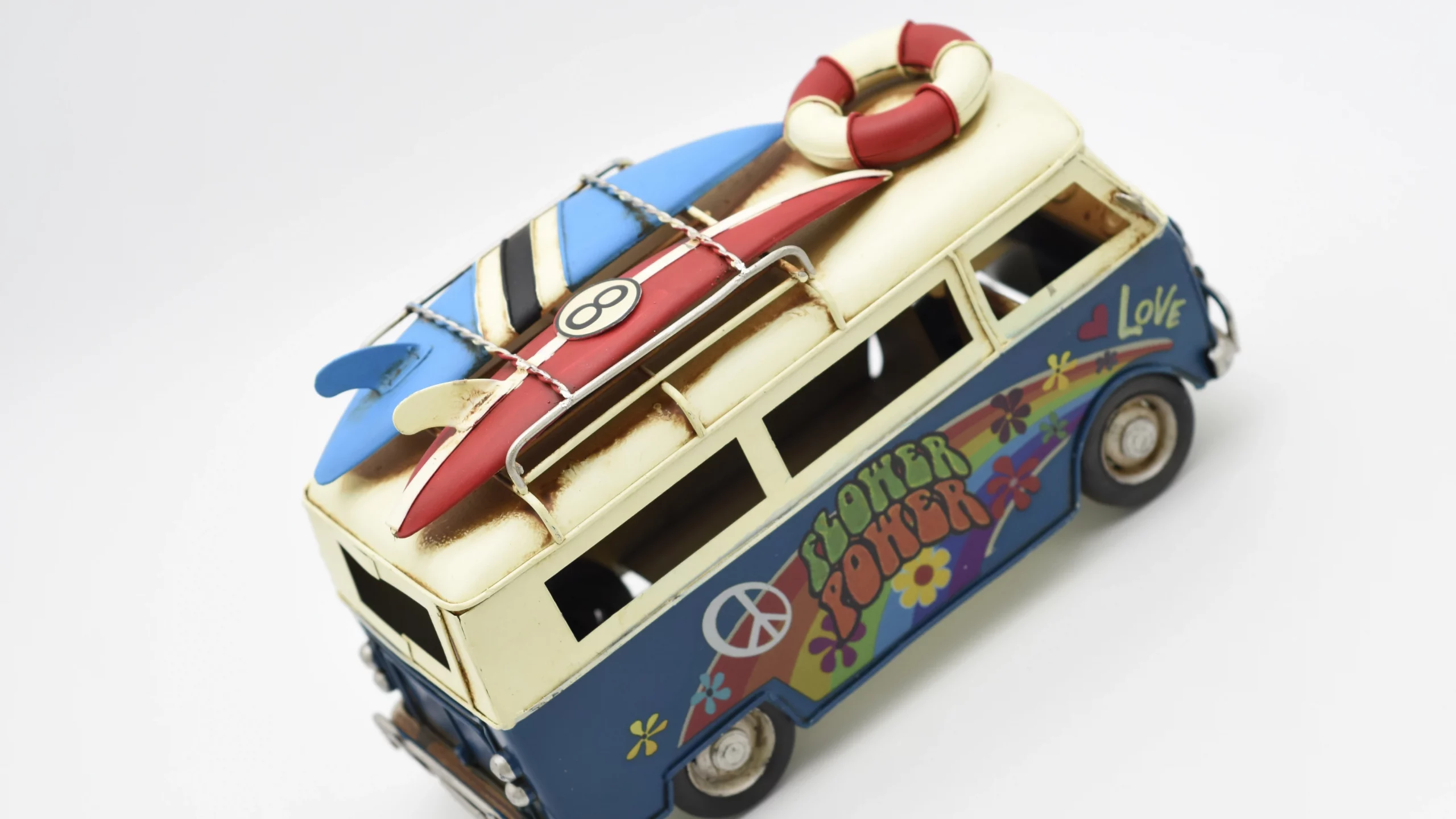 Miniaturmodel eines VW-Busses aus Zinn in Meerblau und Regenbogen – Bild 3