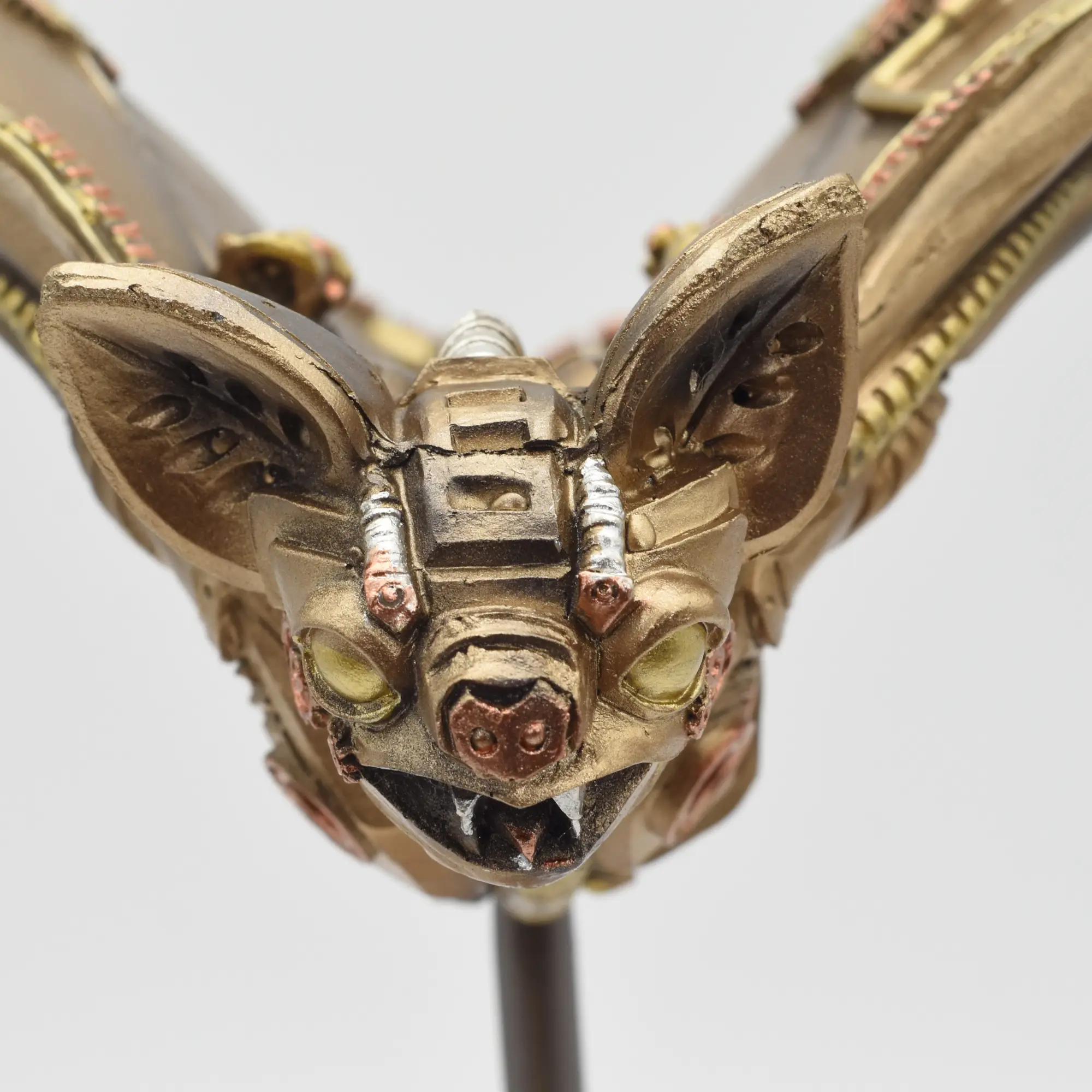 Steampunkfledermaus im Flug – Bild 4