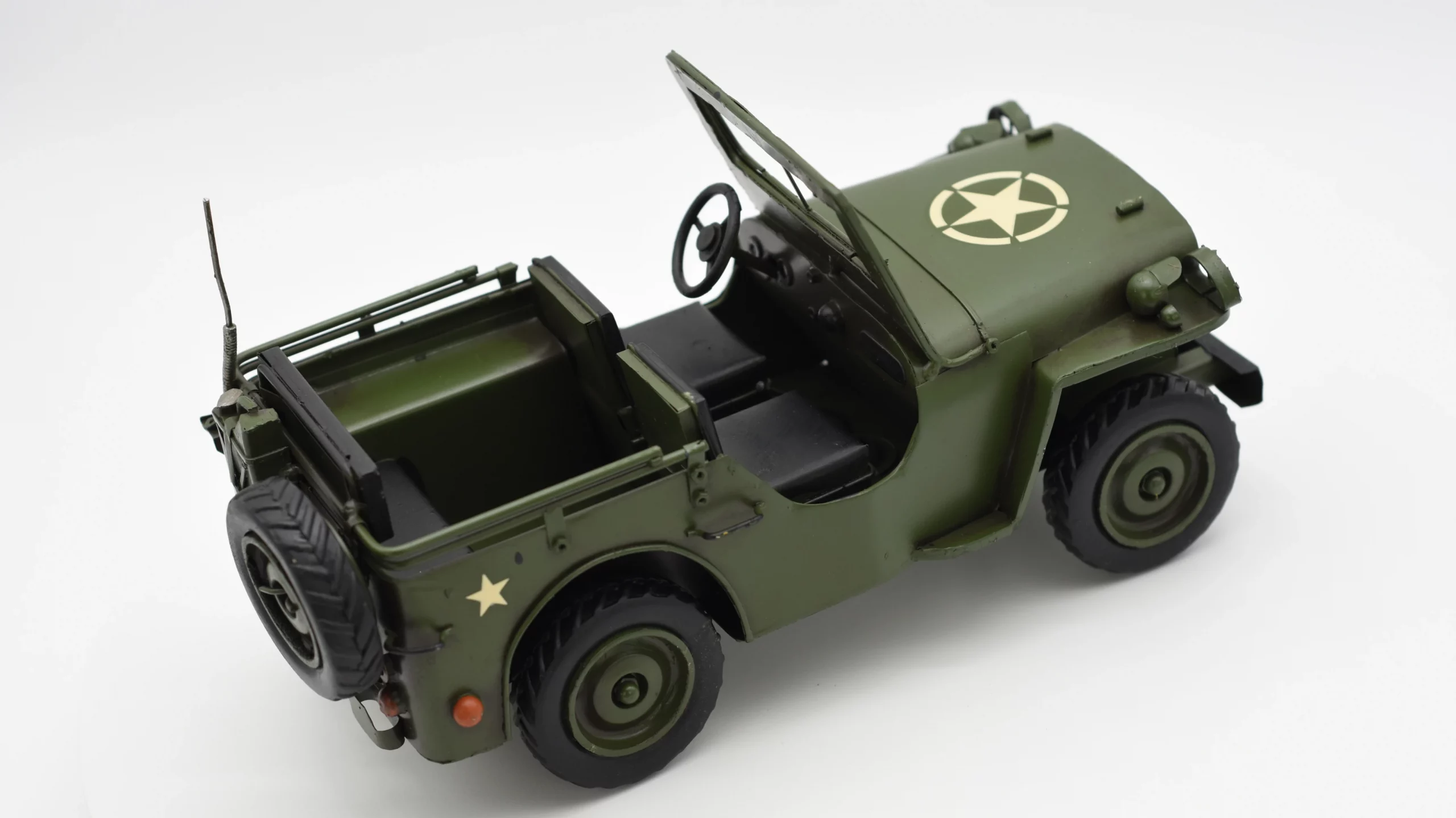 Offener Miniaturmilitärjeep aus Zinn – Bild 4